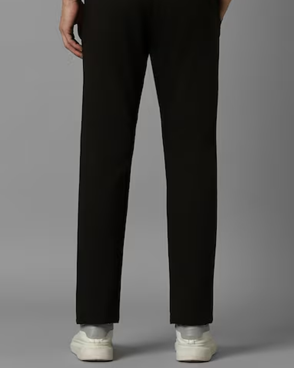 Men Black Regular Fit Solid Casual Trousers